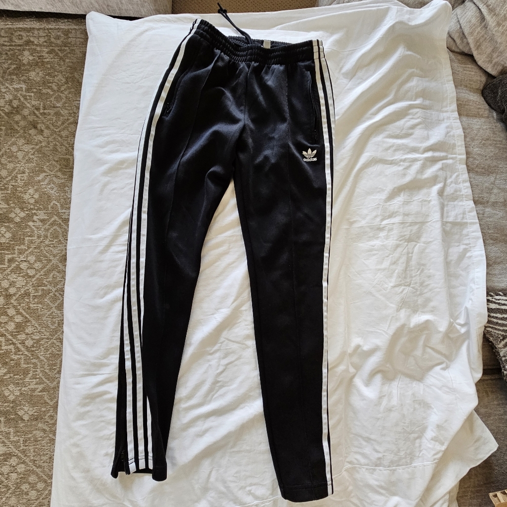 ❌️❌️SOLD❌️❌️Adidas Originals three stripe track jogger black pants women's XS - Picture 7 of 16